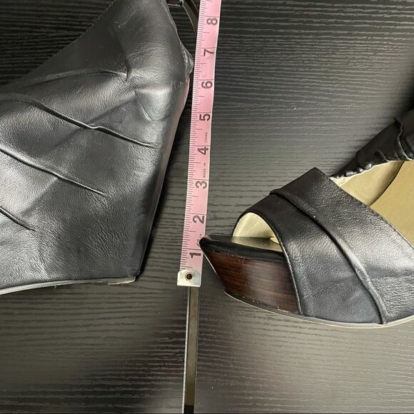 Messeca New York Cecilia Black Leather Platform Wedges. 9.5 - Picture 11 of 16